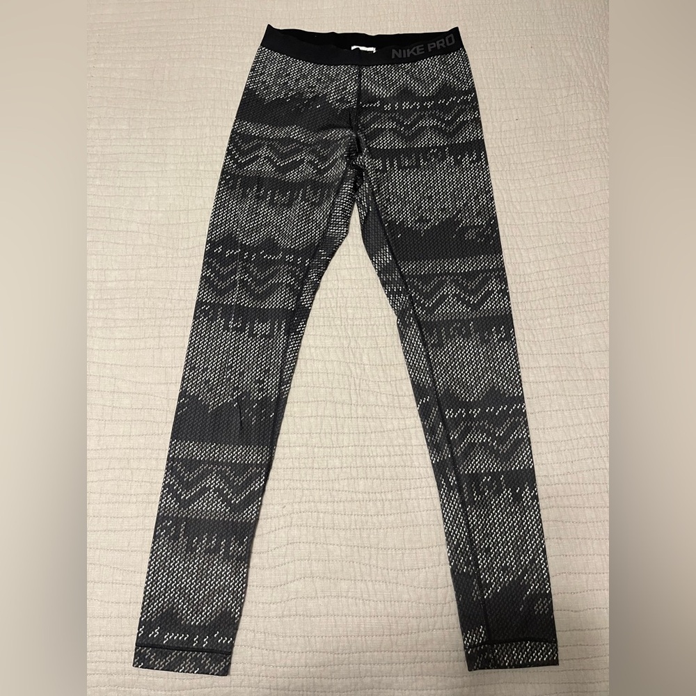 Nike Black Patterned Leggings